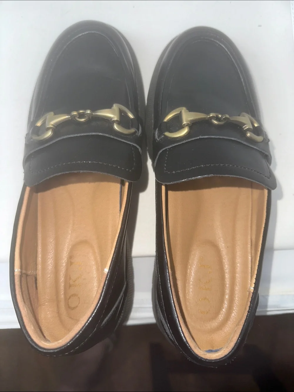 OKJ Loafers Size 40. US 9-9.5